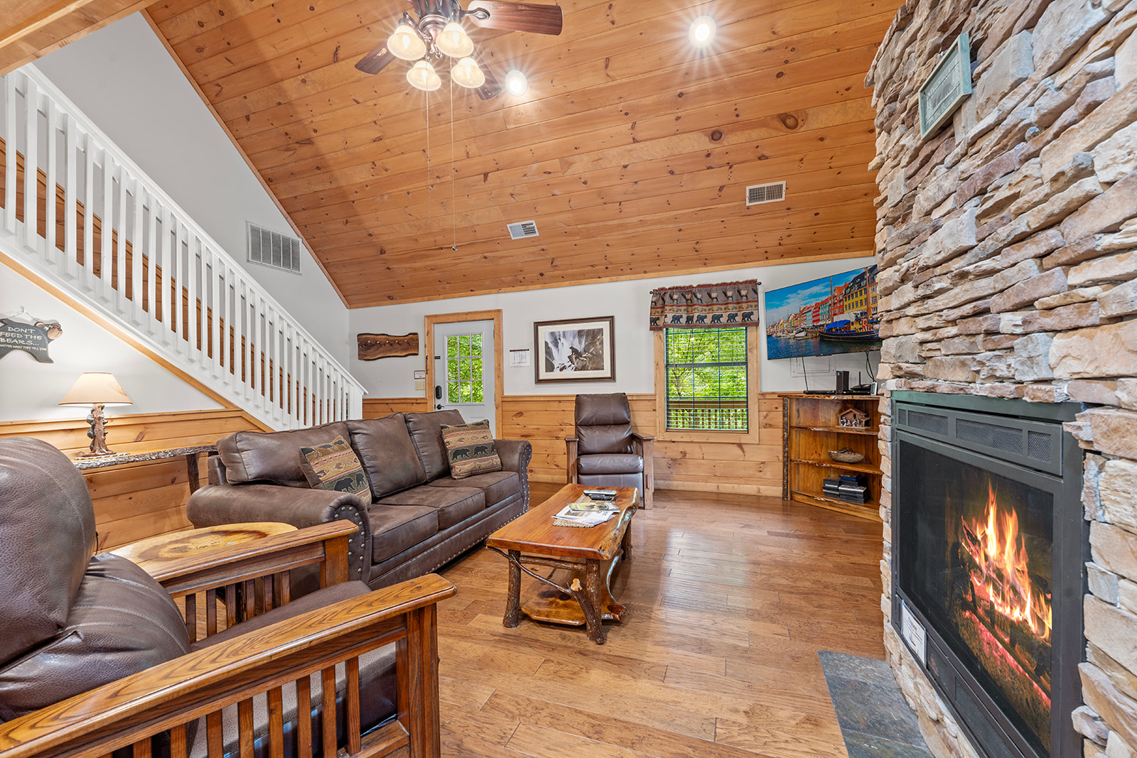 Sugar Bear Mountain Hideaway - Main Photo