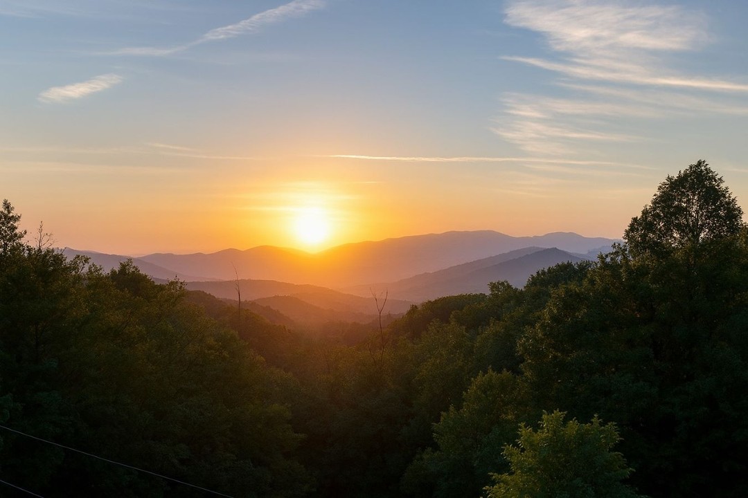 Mountain Paradise - Main Photo