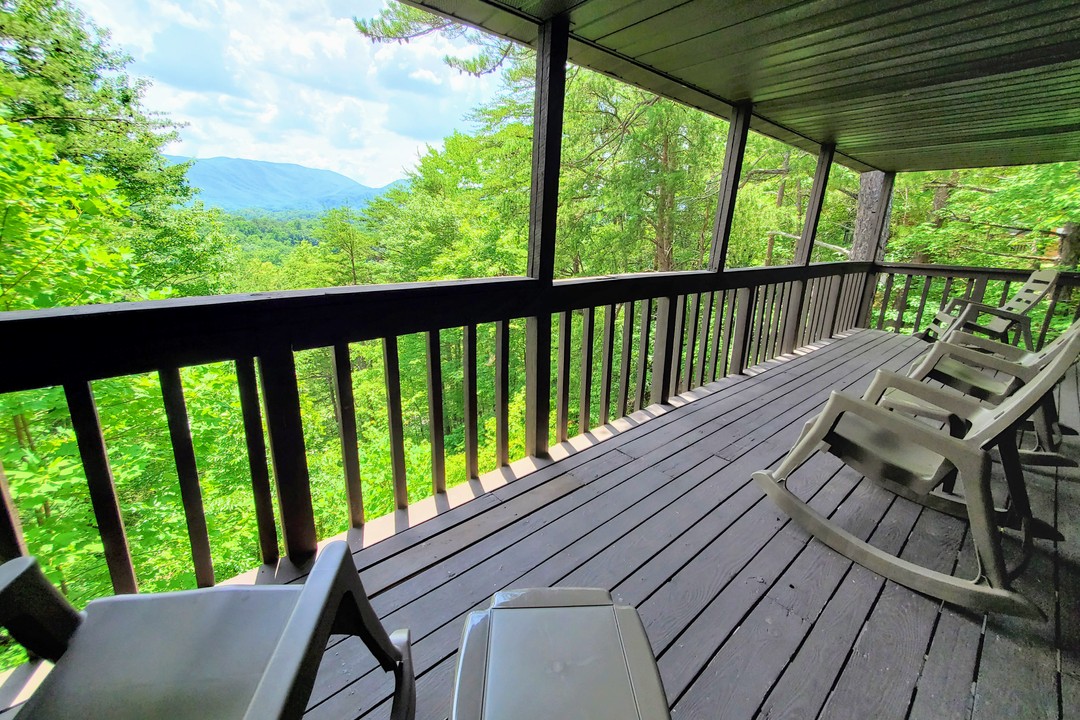 Hillbilly Hilton - Photo 3