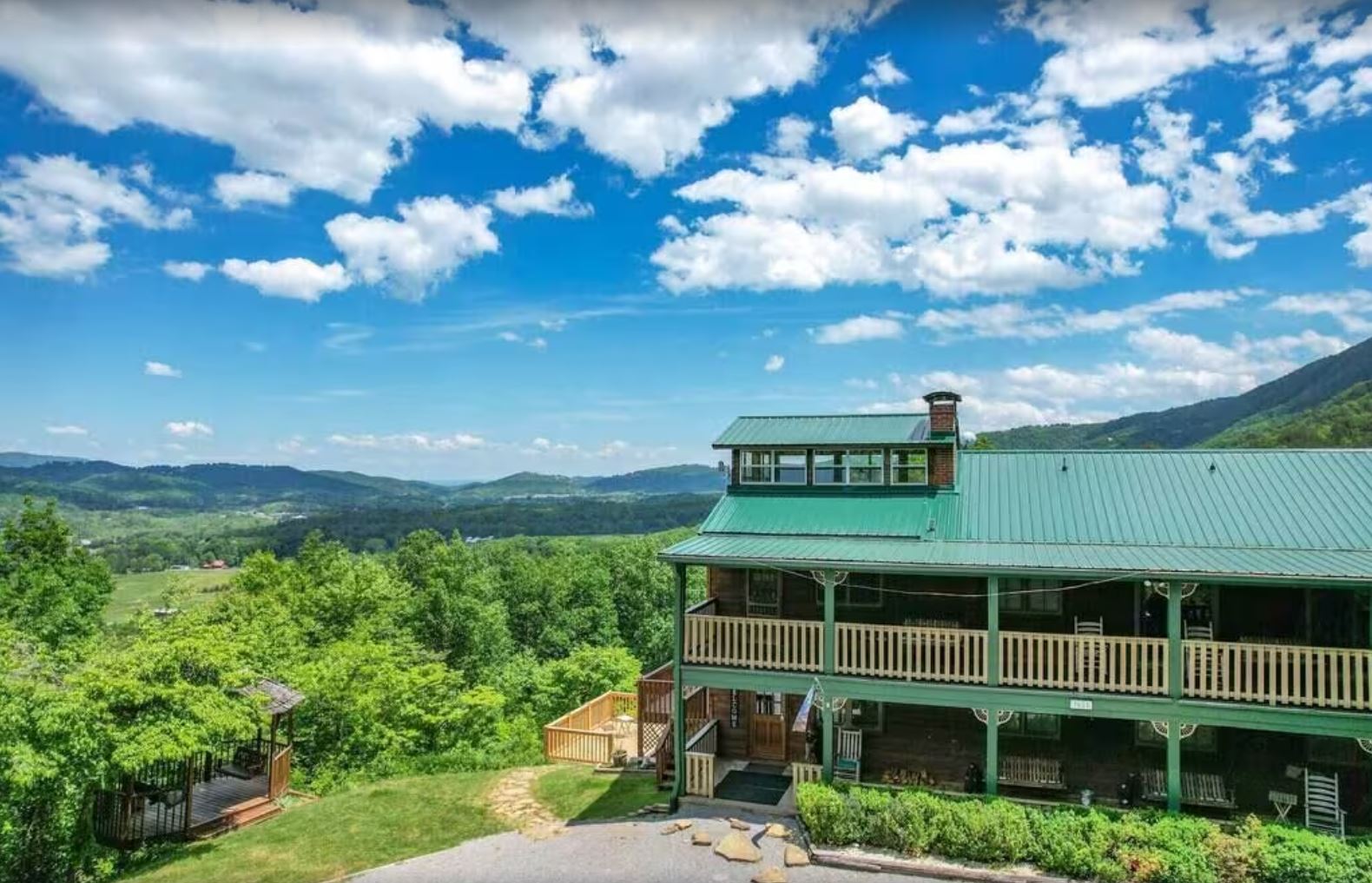 Little Greenbriar Lodge - Main Photo