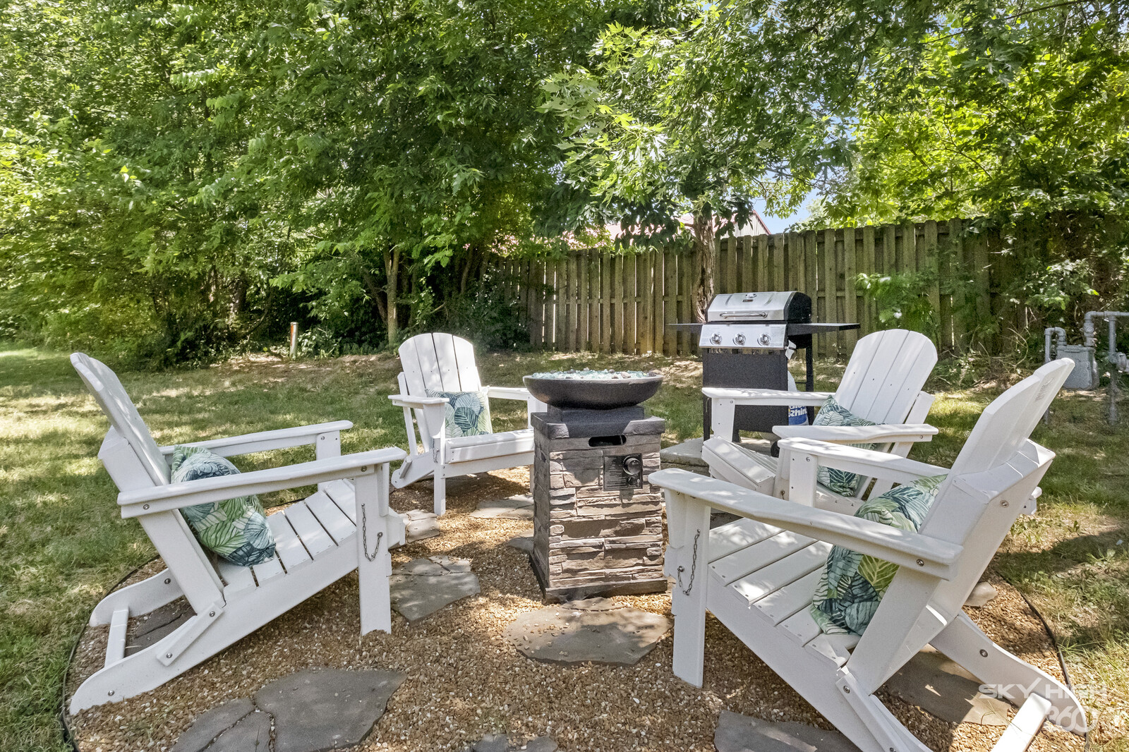 Exterior of Downtowner