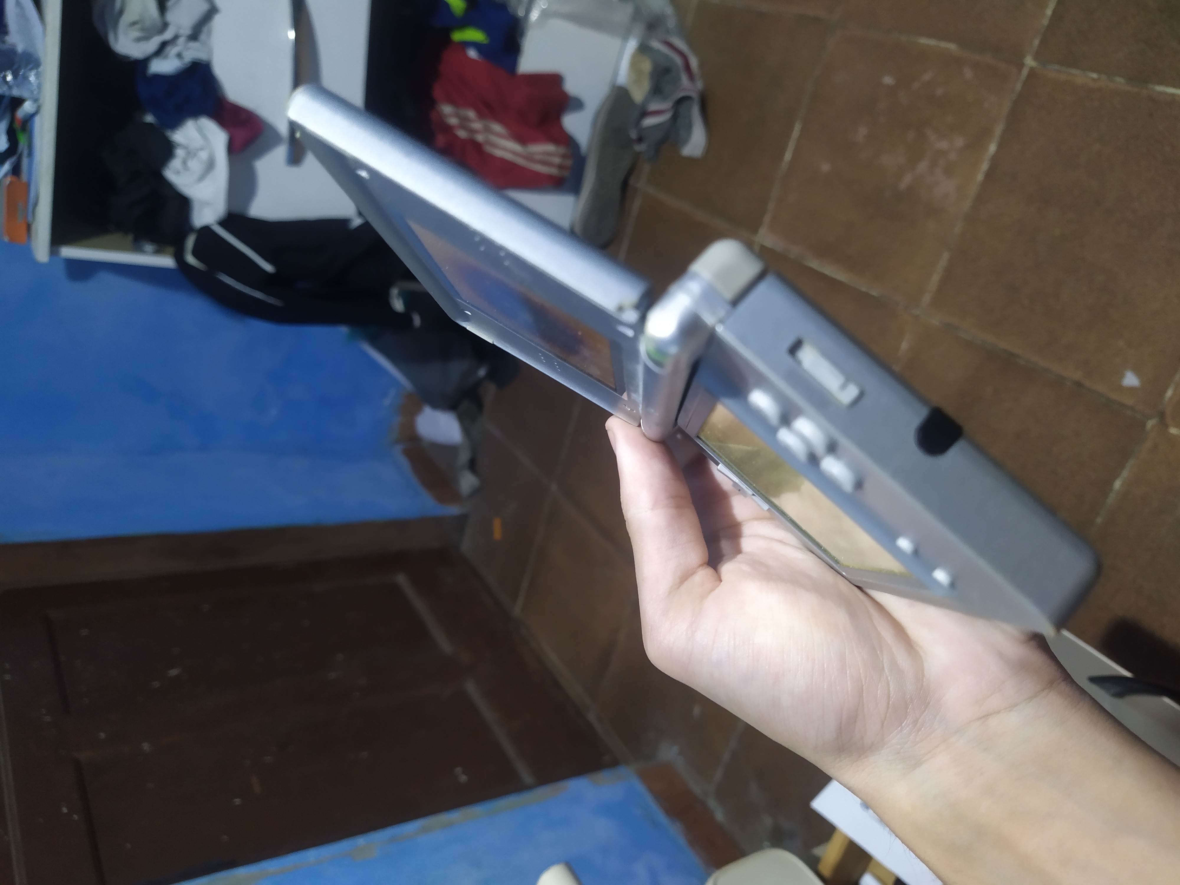 Nintendo DS Lite Prata (Com uma tela funcionando) para Troca! miniatura 4