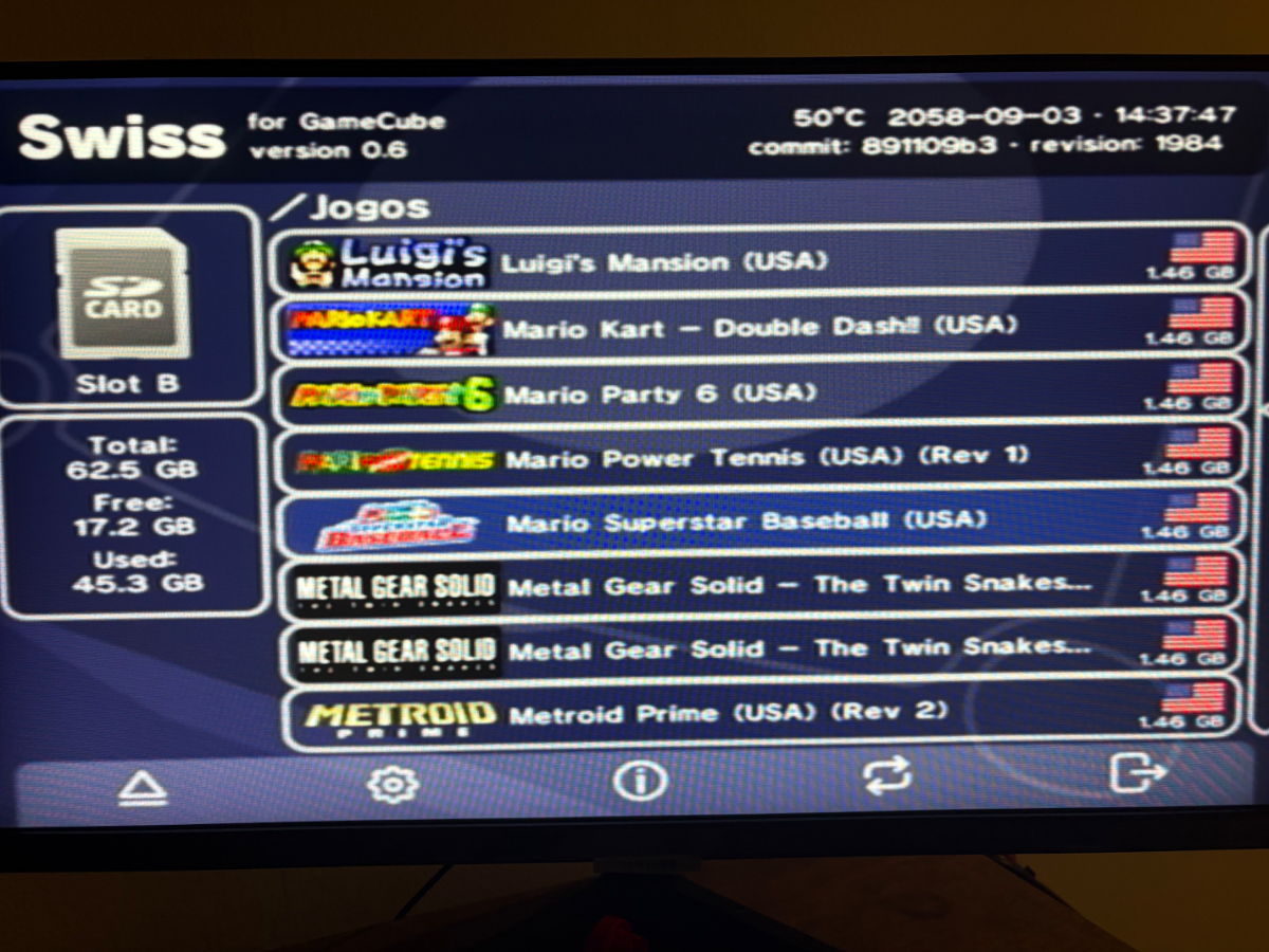 gamecube completo na caixa + 2 controles. desbloqueado com 31 jogos (mario, zelda, pokemon e mais) miniatura 5