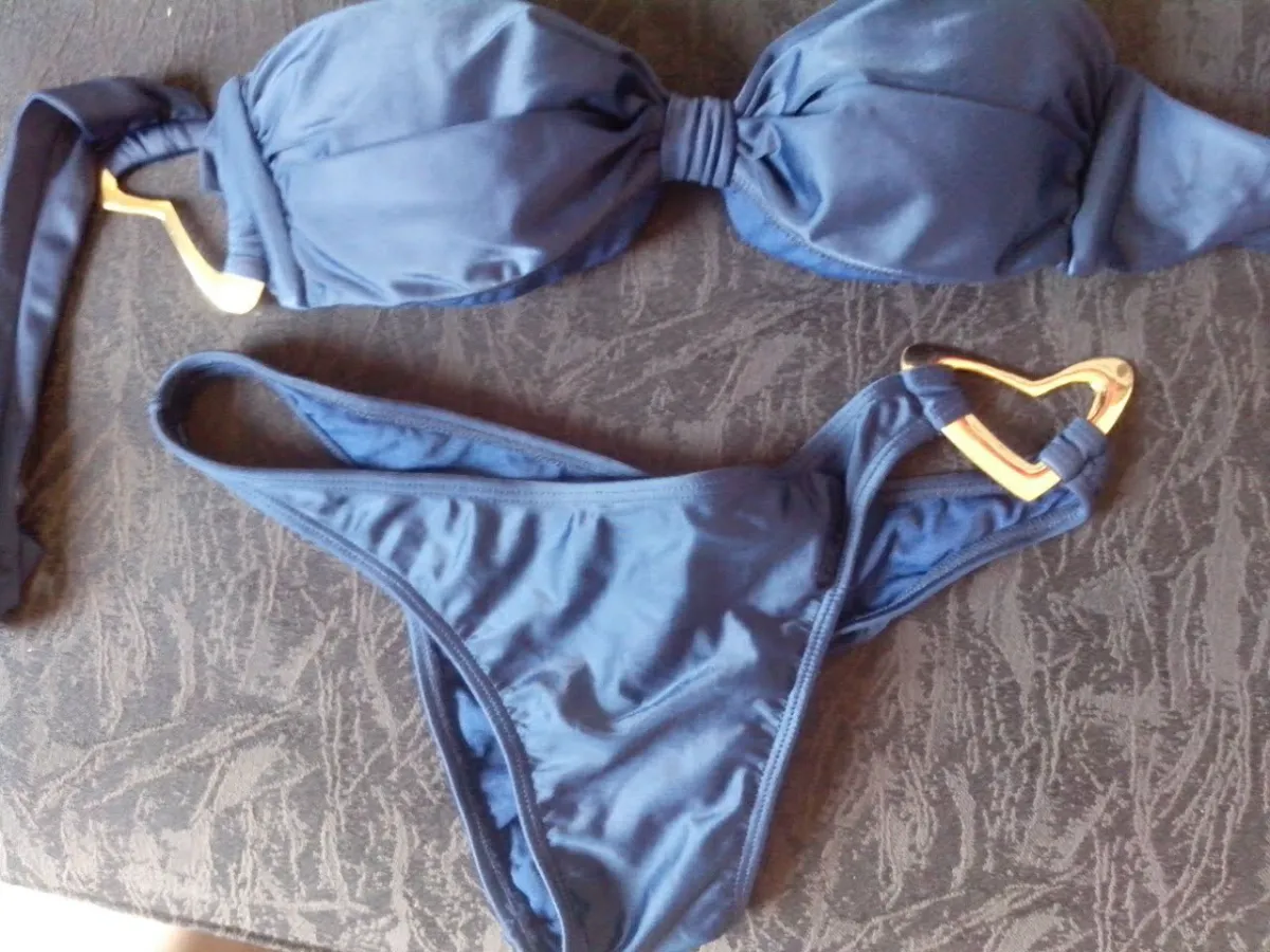 Biquíni azul com brilho (Tam. G)