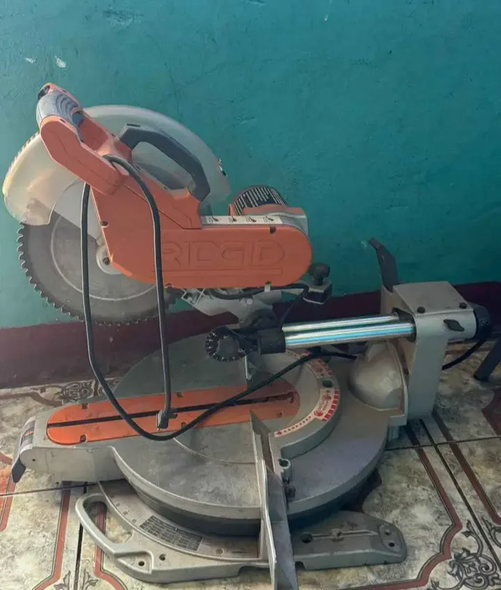 Serra Meia Esquadria Ridgid!