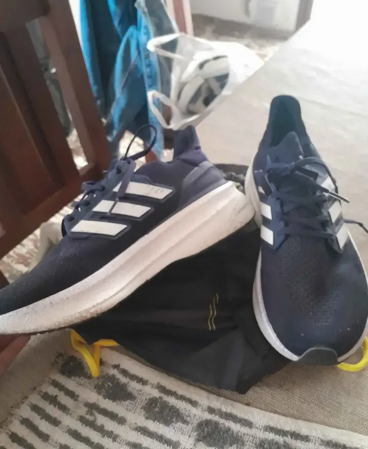 Tênis Adidas Ultraboost 20 Azul Marinho
