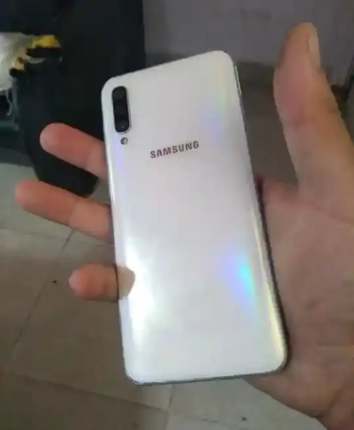 Samsung A50 Impecável para Troca!
