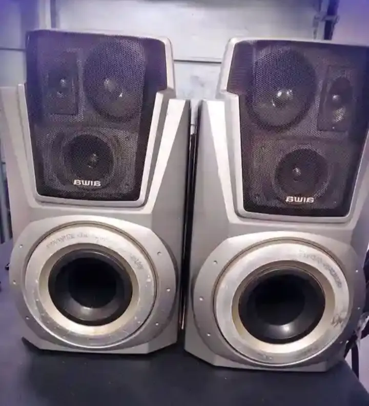 Falantes miniatura 2