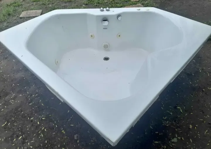 Banheira de Hidromassagem Relaxante! miniatura 2