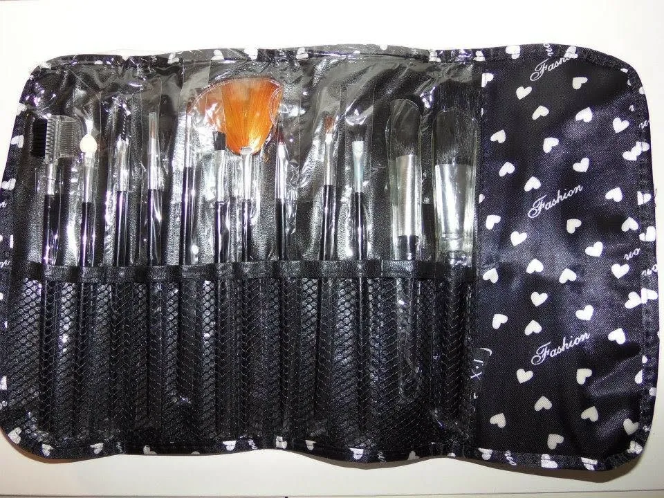 Kit de pincéis de maquiagem com estojo 