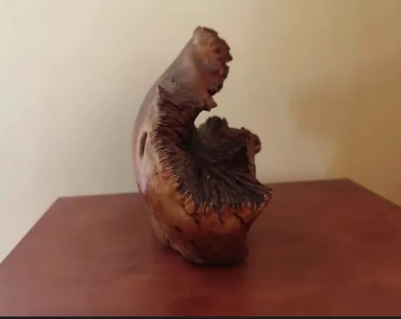 Escultura em madeira natural miniatura 4