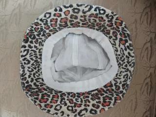 Chapéu modelo bucket miniatura 2