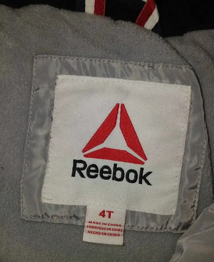 Casaco Infantil Reebok 4T Impecável! miniatura 2