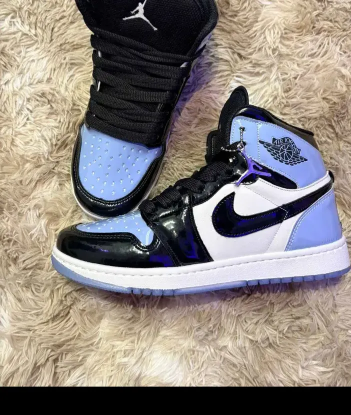 Air Jordan 1 High UNC Patent