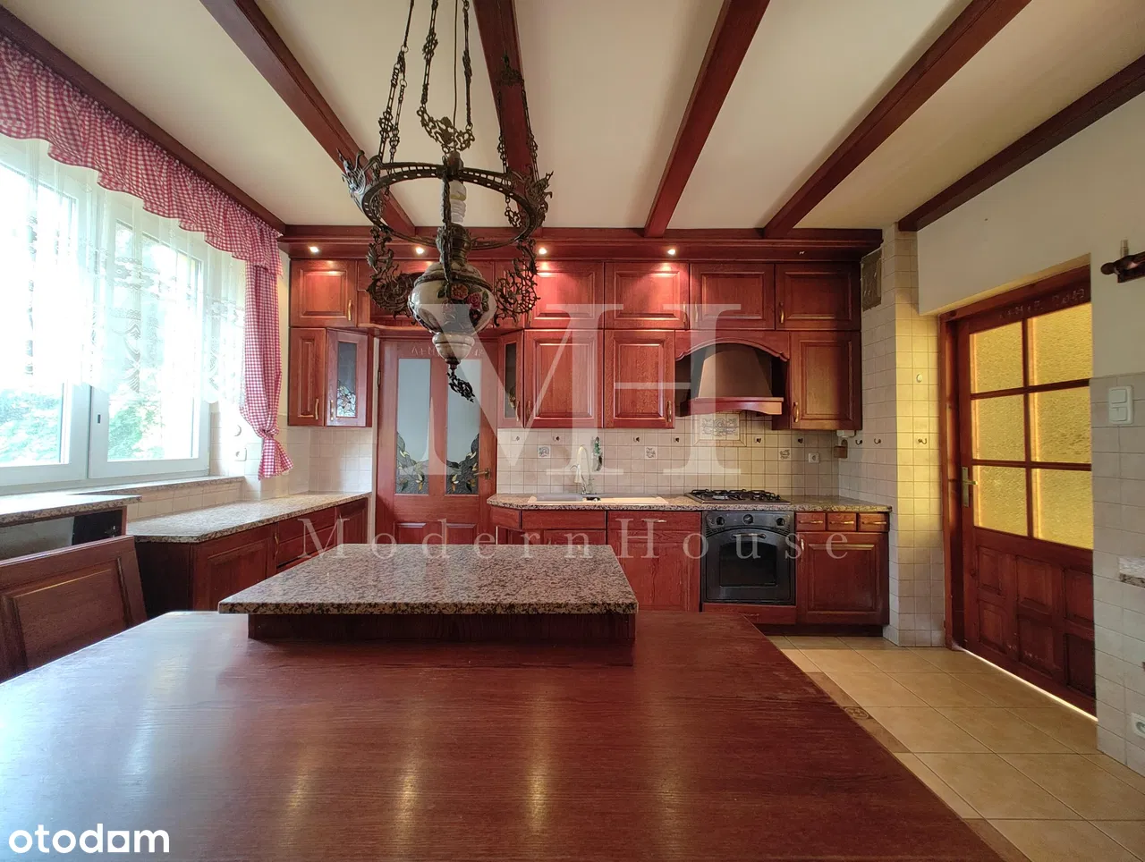 Dom z duszą i pięknym ogrodem – Grabówka, gotowy do zamieszkania! - zdjęcie 2