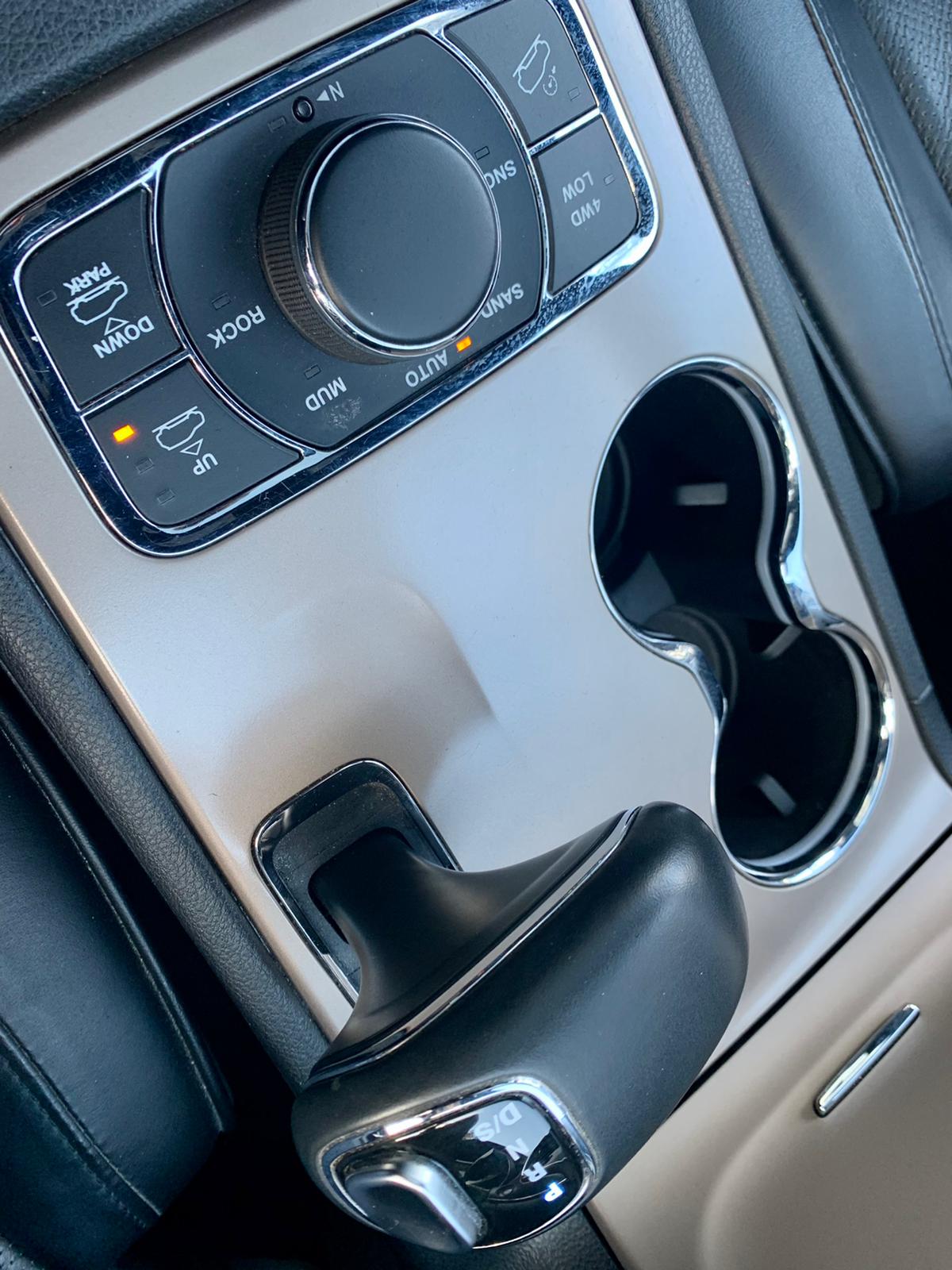 2014 Jeep Grand Cherokee image 8