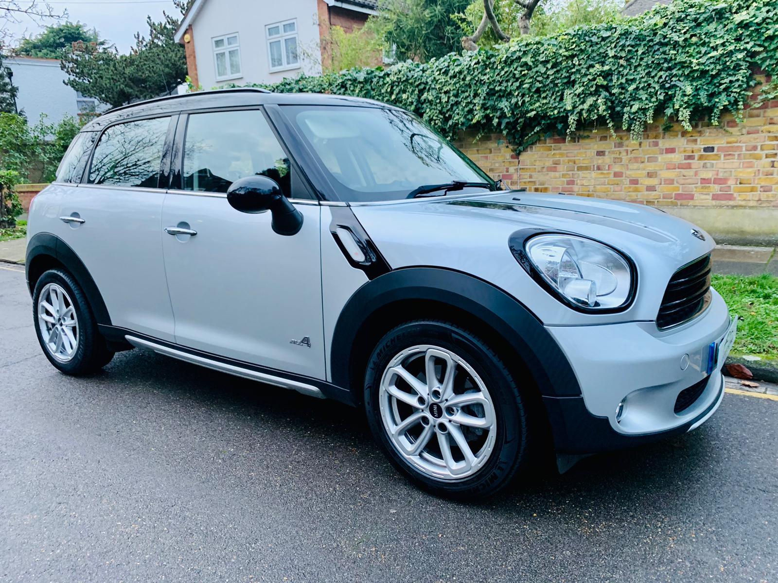2014 MINI Cooper Countryman image 1