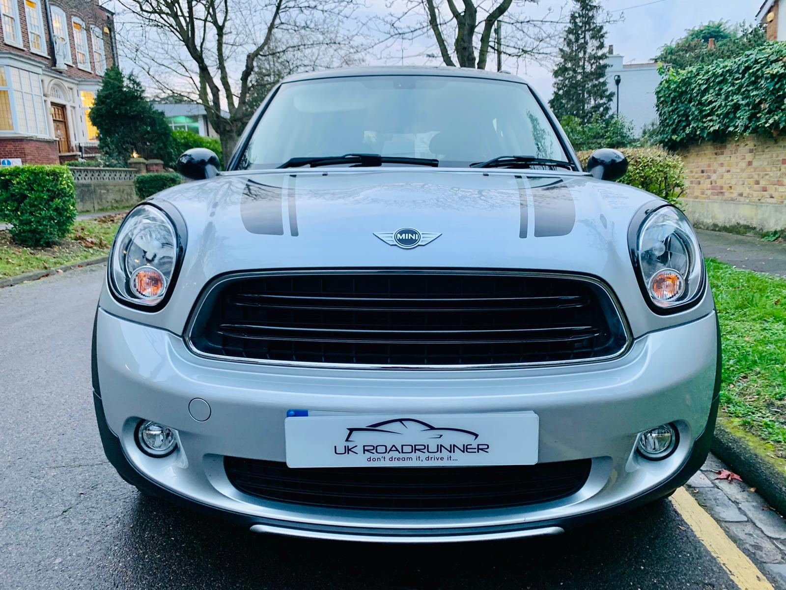 2014 MINI Cooper Countryman image 2