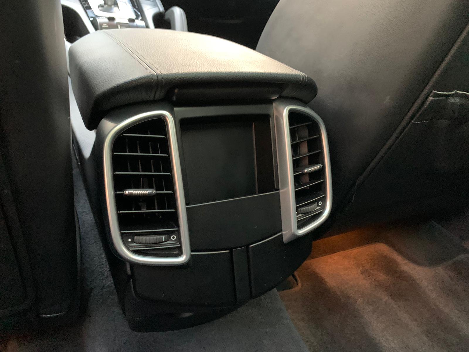 2014 Porsche Cayenne  image 11