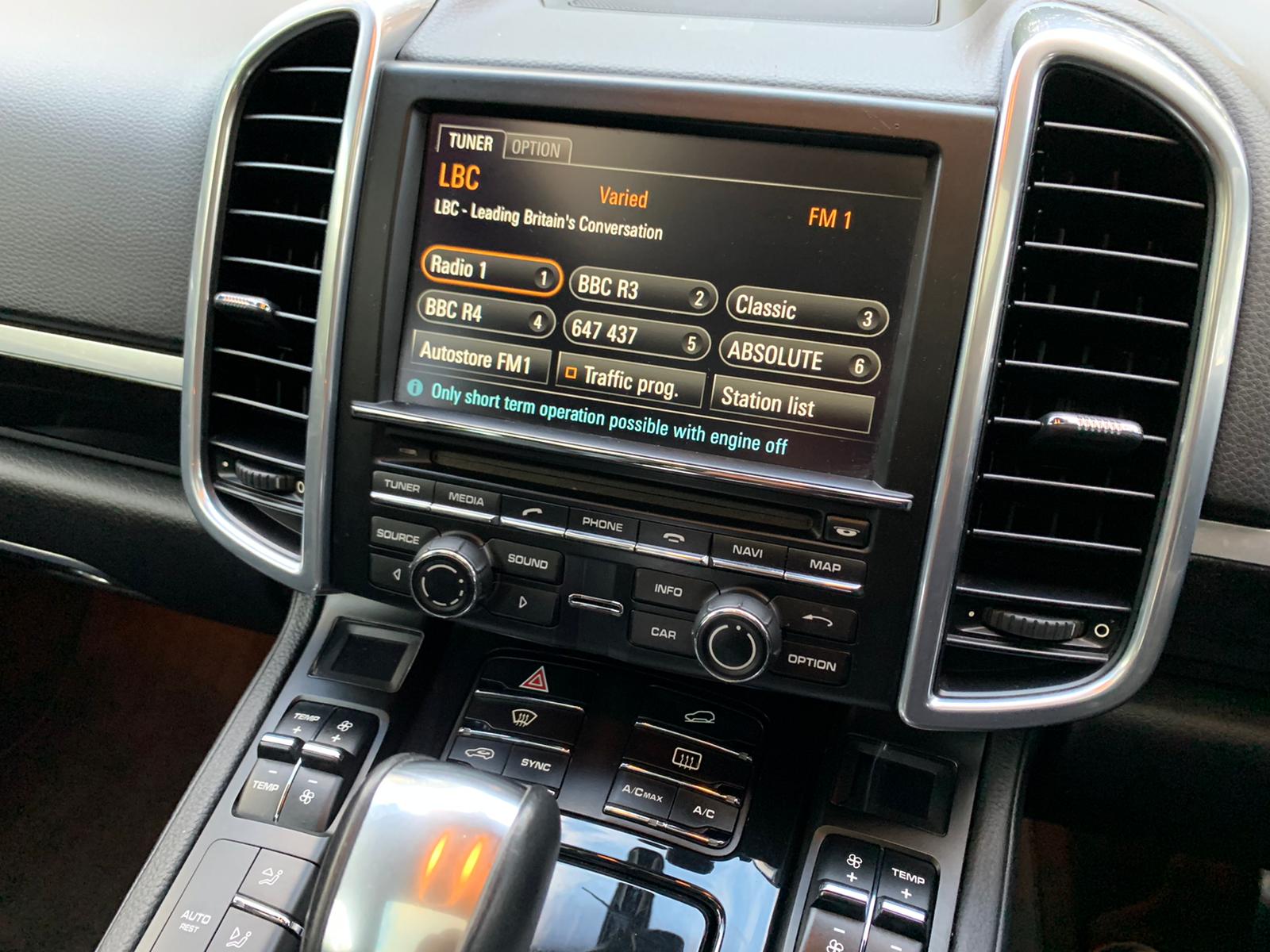 2014 Porsche Cayenne  image 8