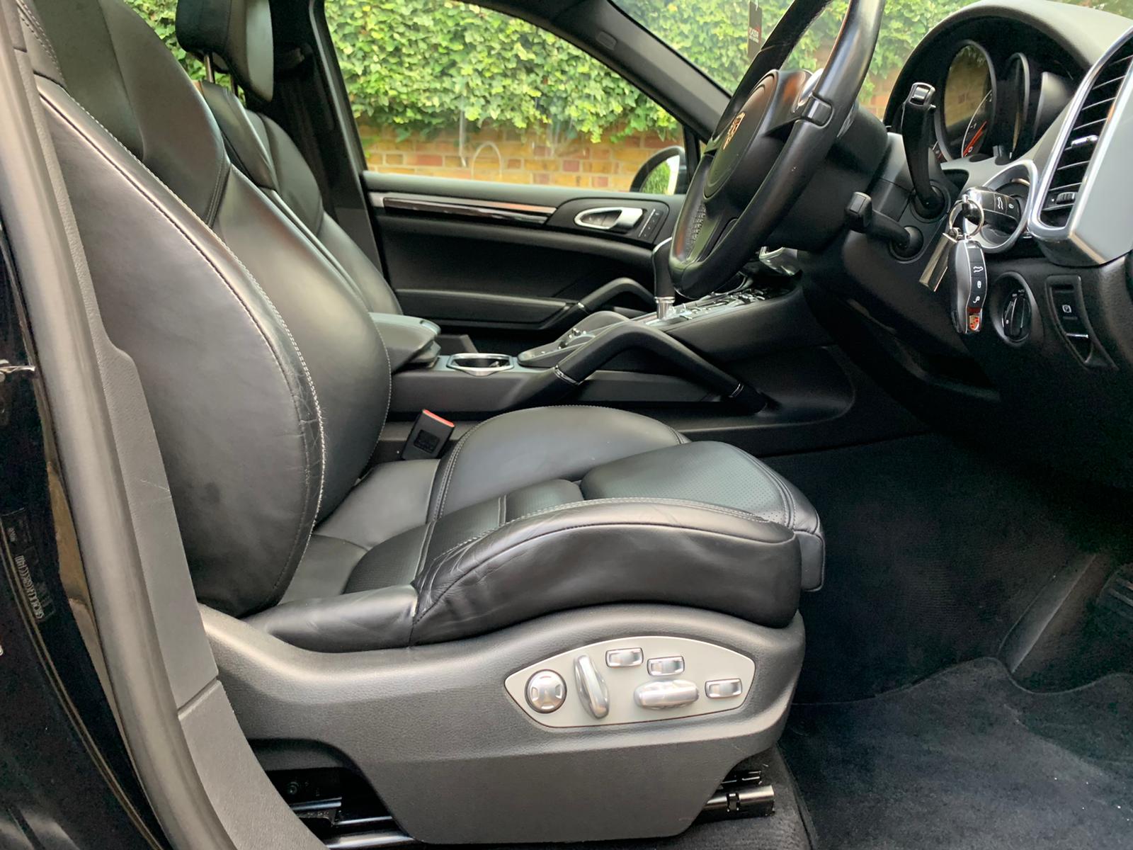 2014 Porsche Cayenne  image 6