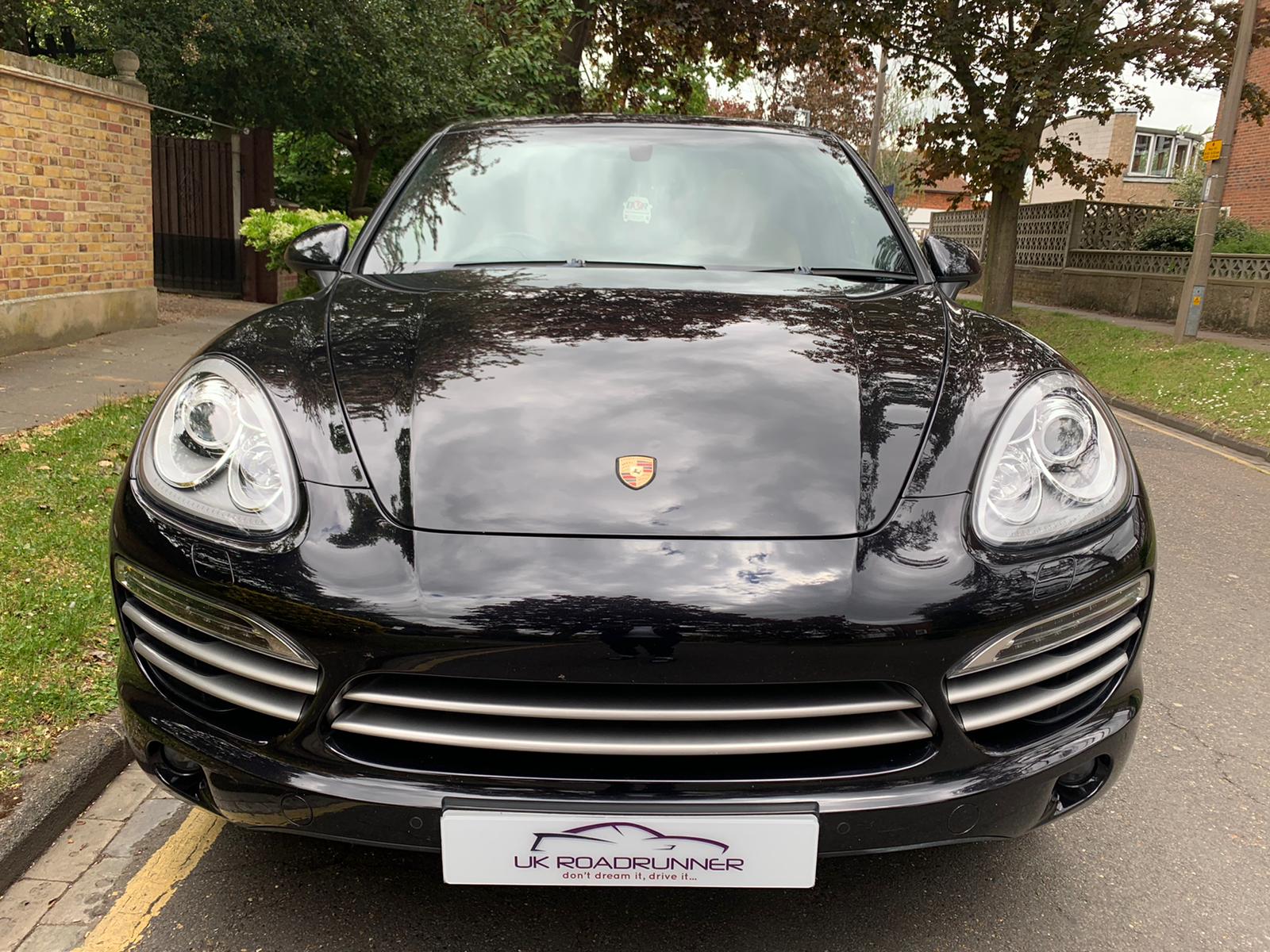 2014 Porsche Cayenne  image 2
