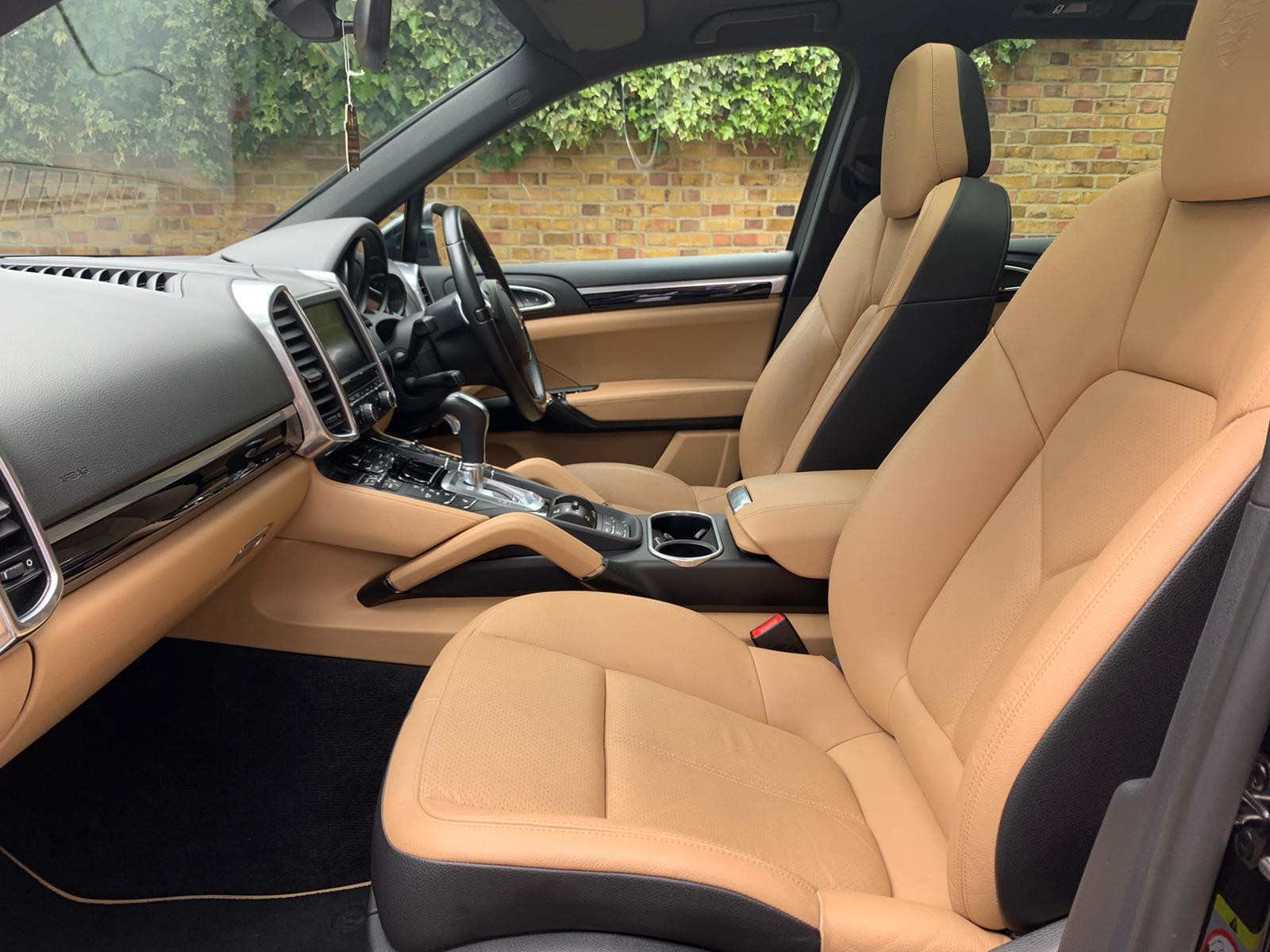 2014 Porsche Cayenne  image 6