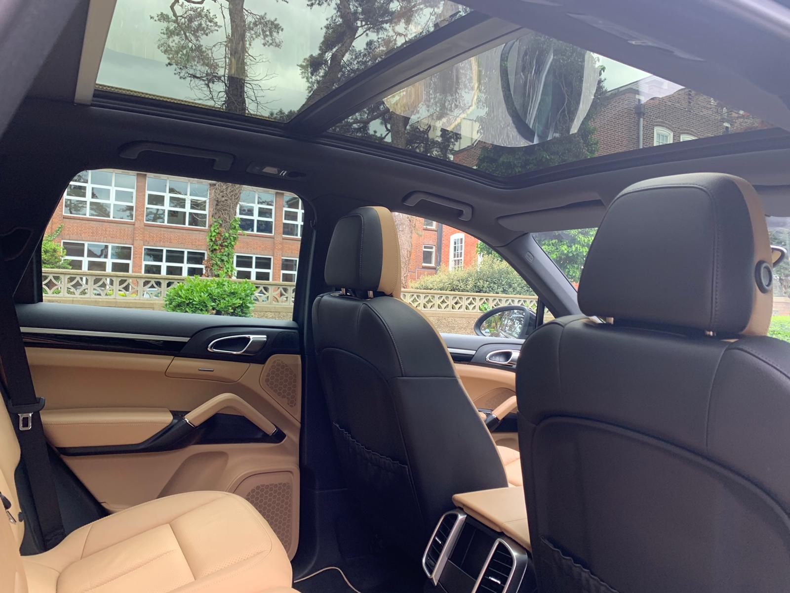 2014 Porsche Cayenne  image 9