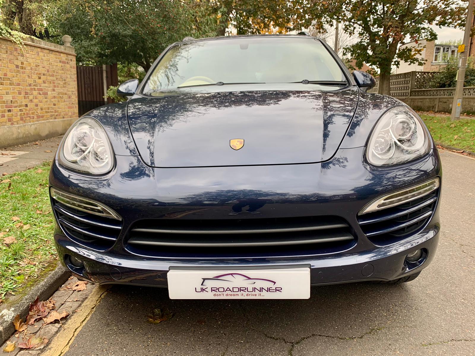 2014 Porsche Cayenne  image 2