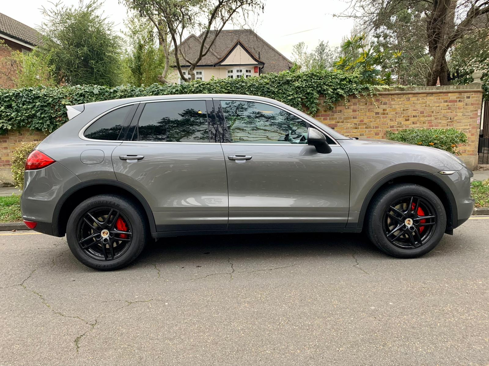 2014 Porsche Cayenne image 3