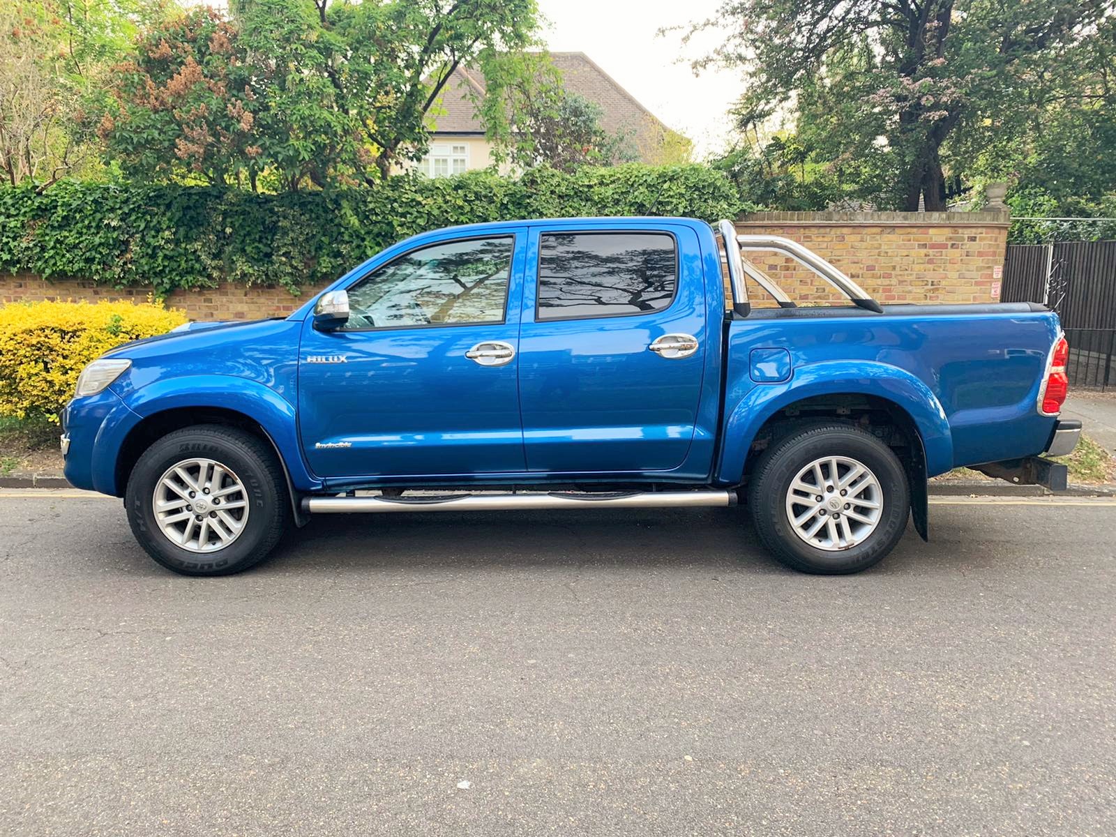 2014 Toyota Hilux image 3