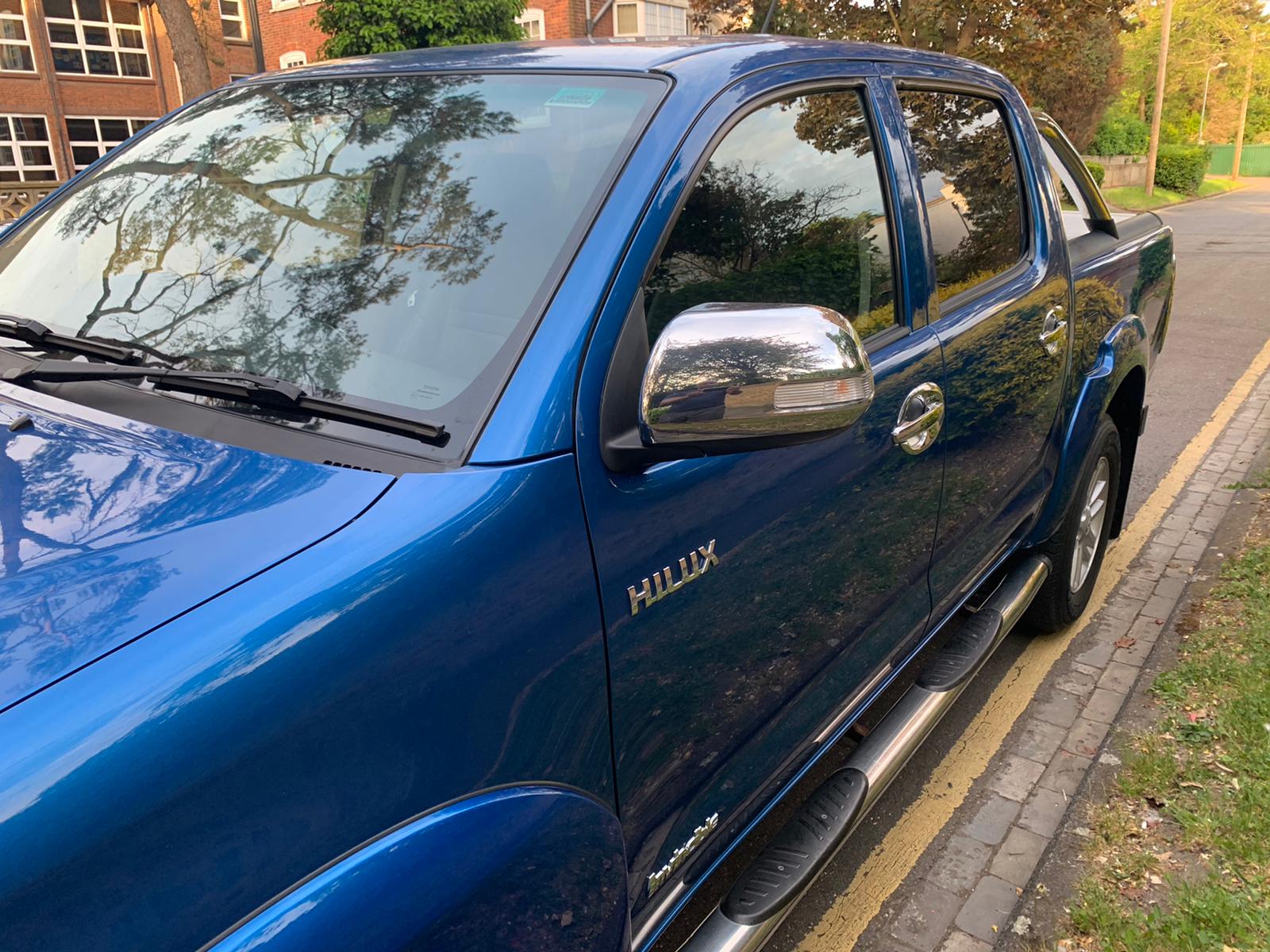 2014 Toyota Hilux image 8