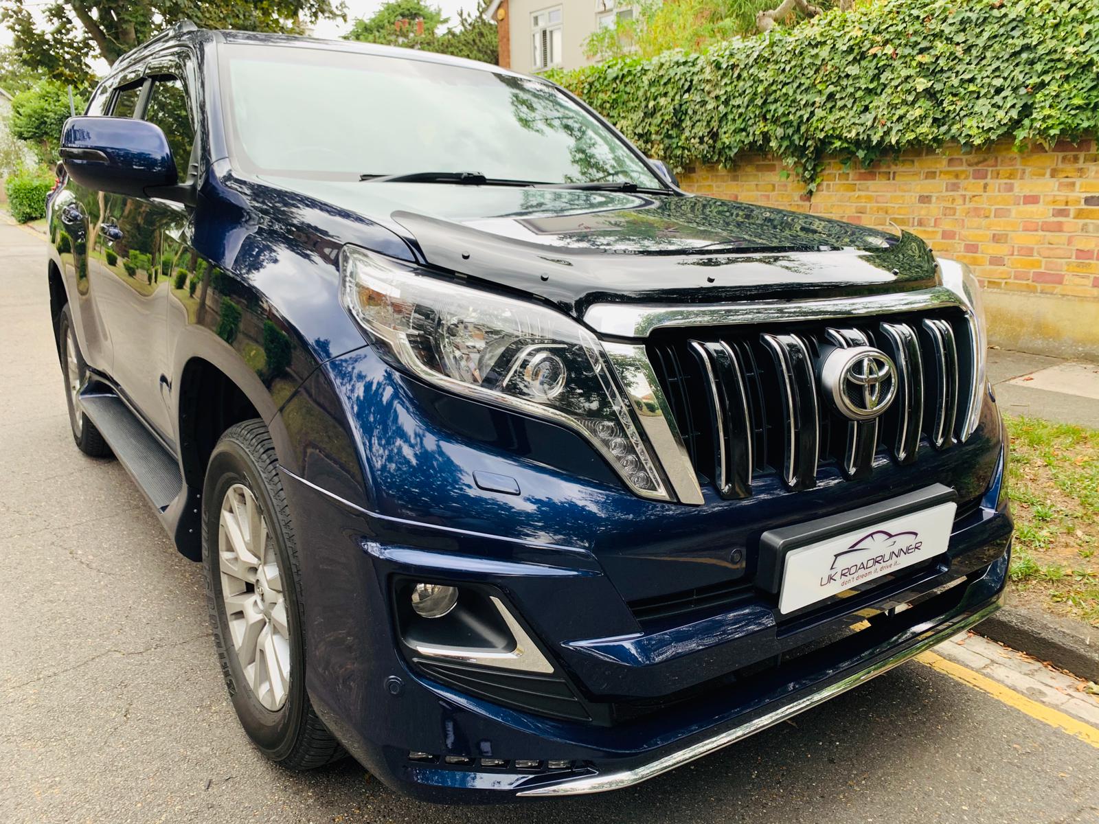 2014 Toyota Land Cruiser image 1