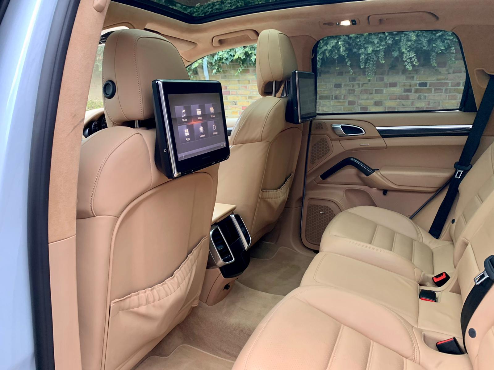 2015 Porsche Cayenne GTI image 7