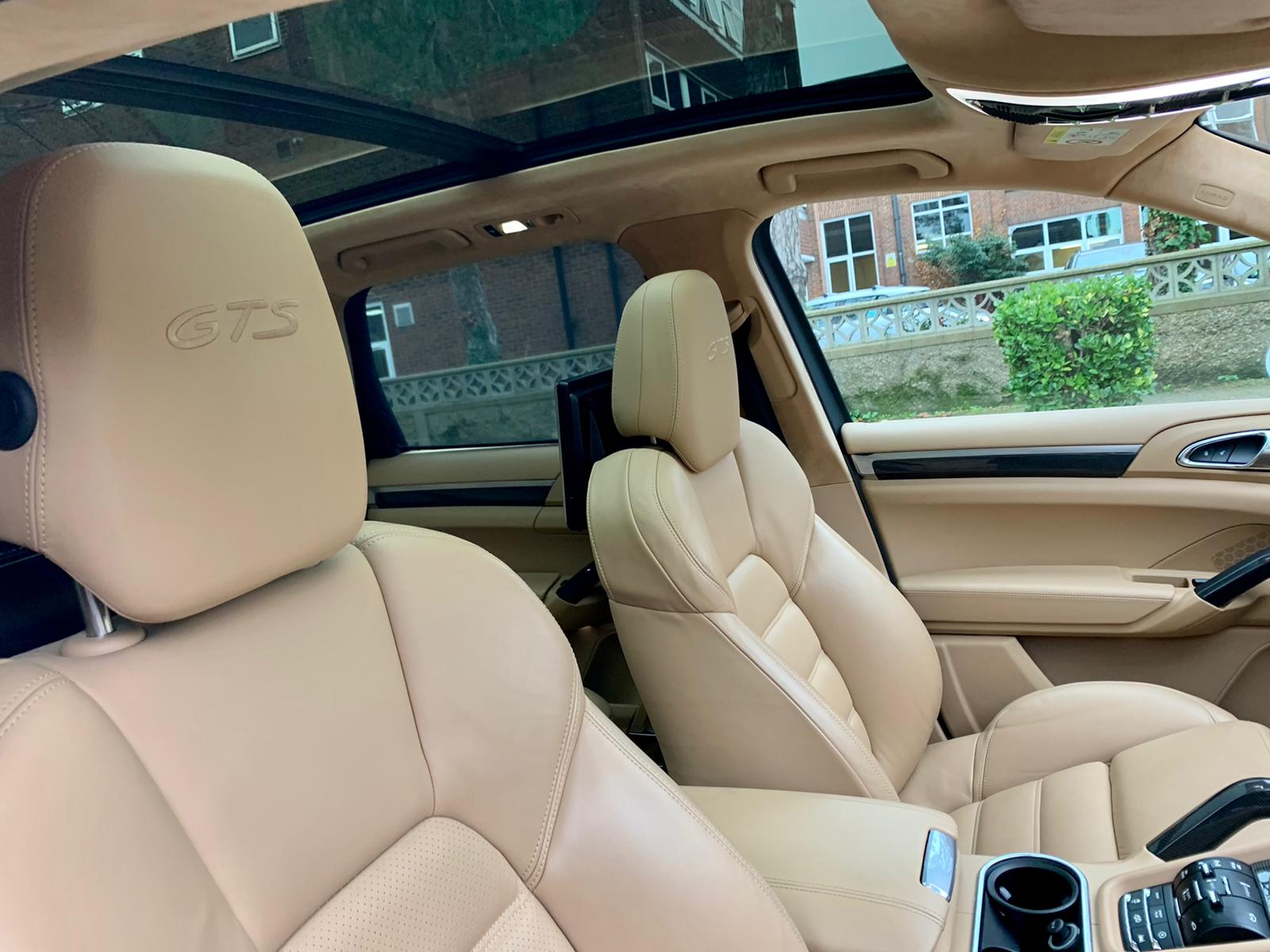 2015 Porsche Cayenne GTI image 8