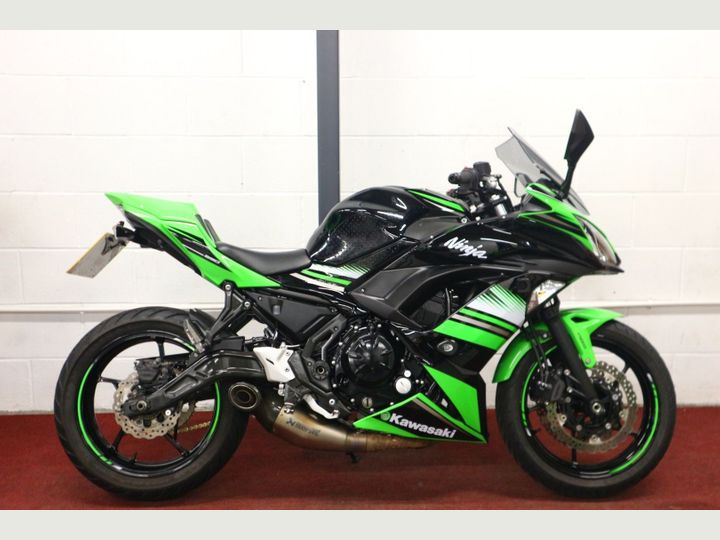 2017 Kawasaki Ninja 650 image 2