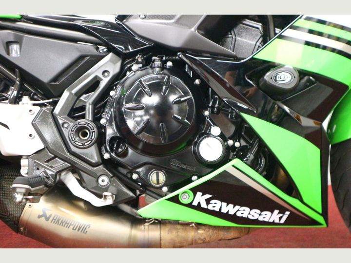 2017 Kawasaki Ninja 650 image 4