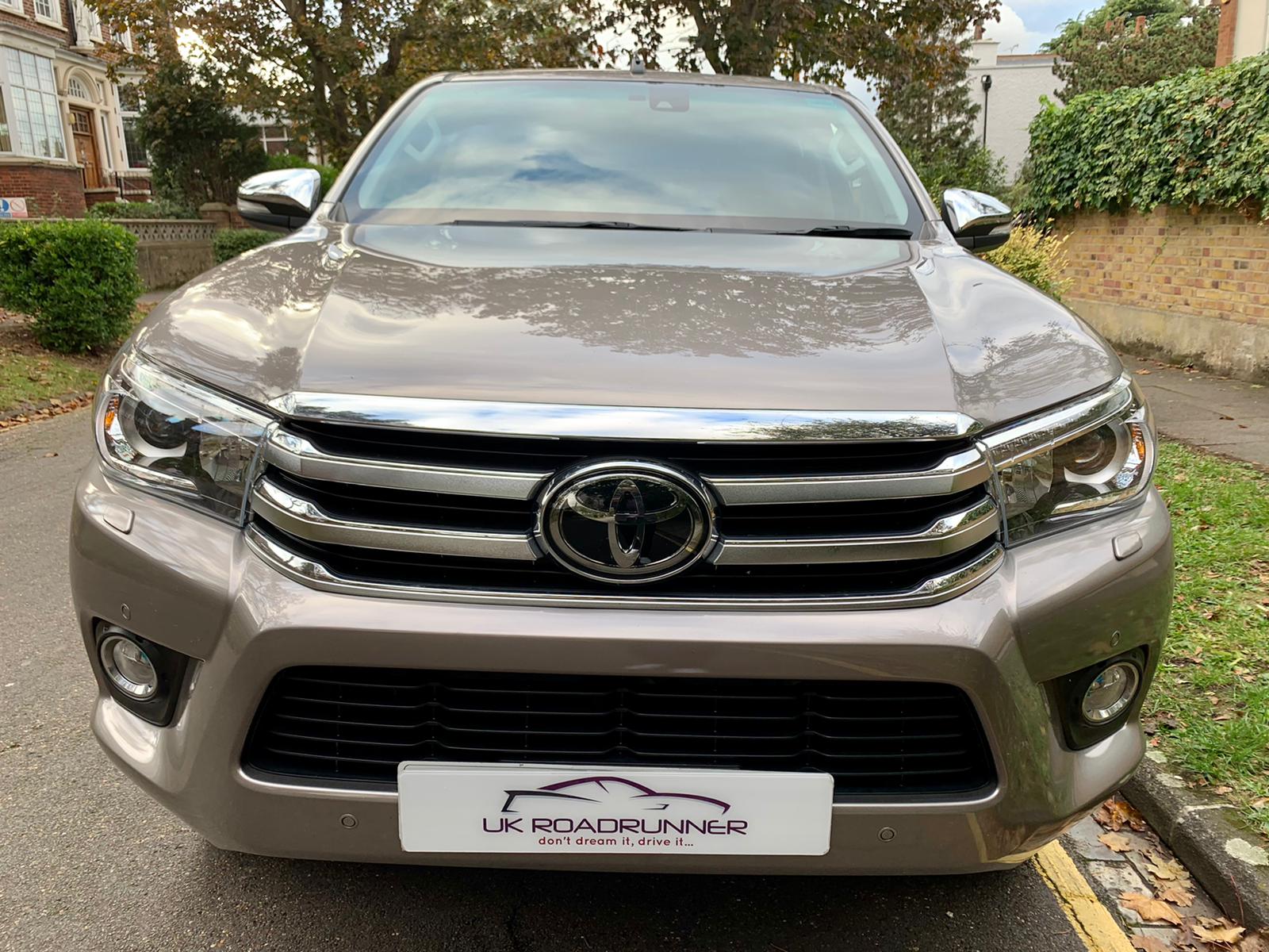 2018 Toyota Hilux image 2