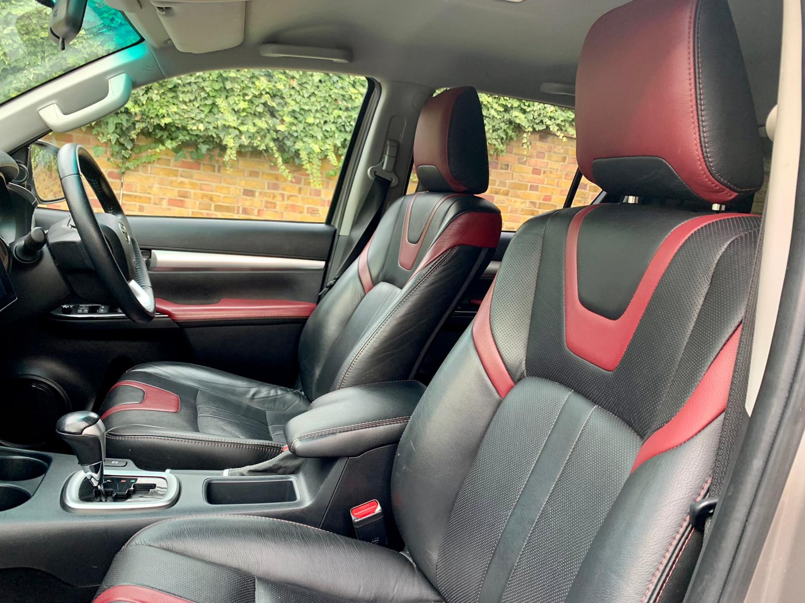 2018 Toyota Hilux image 7