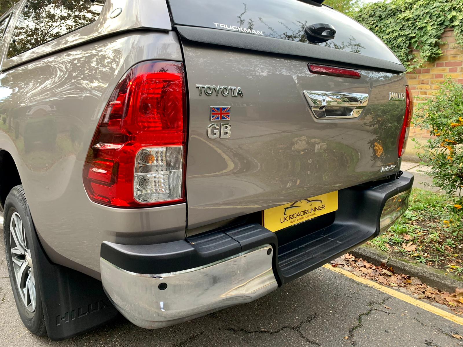 2018 Toyota Hilux image 9