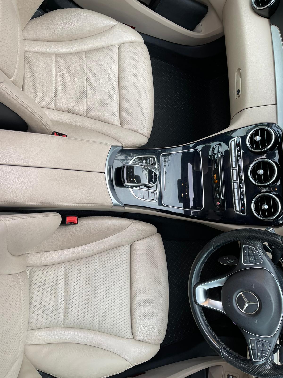 2014 Mercedes Benz C200 image 5