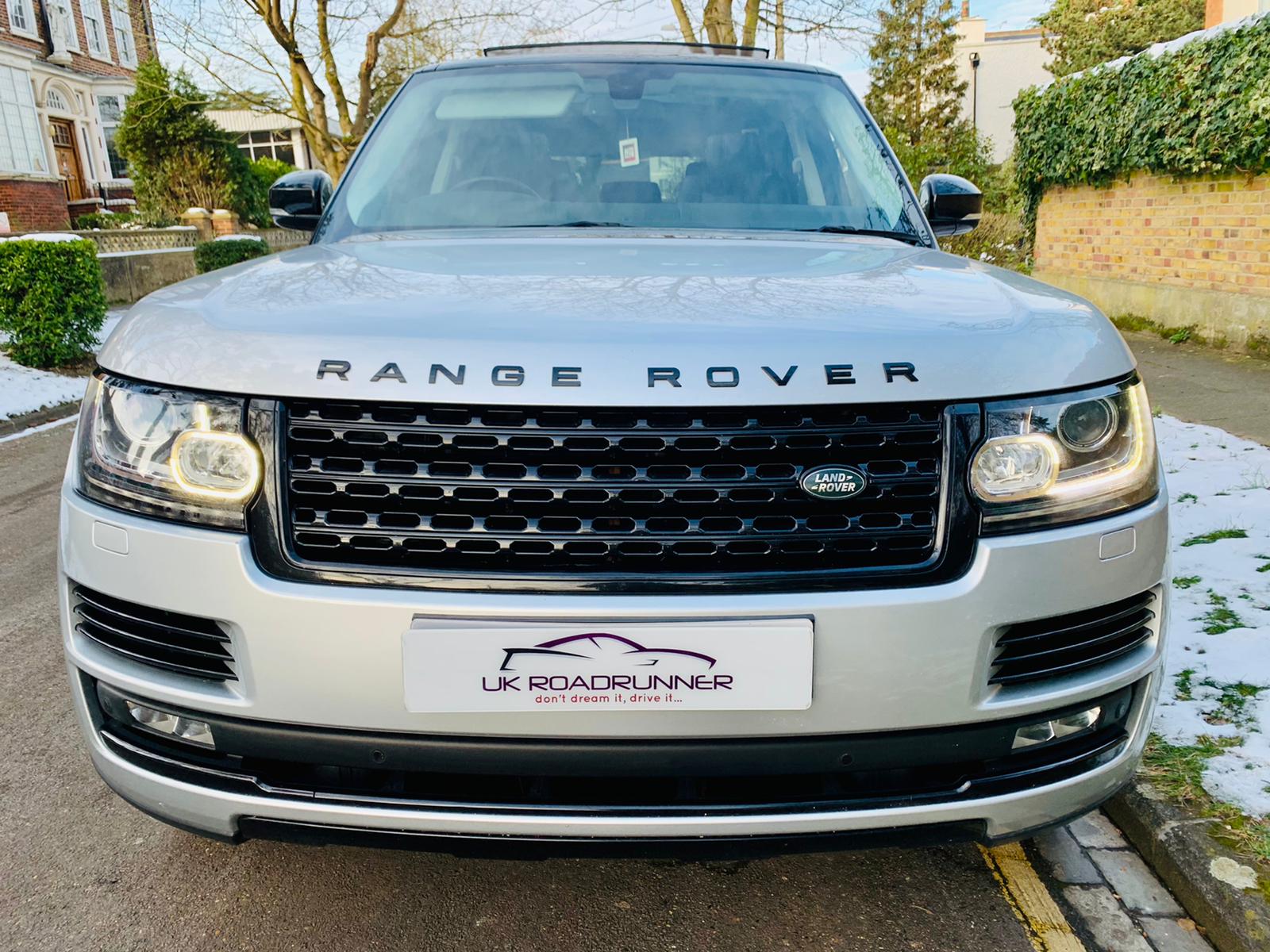 2014 Range Rover Vogue image 2