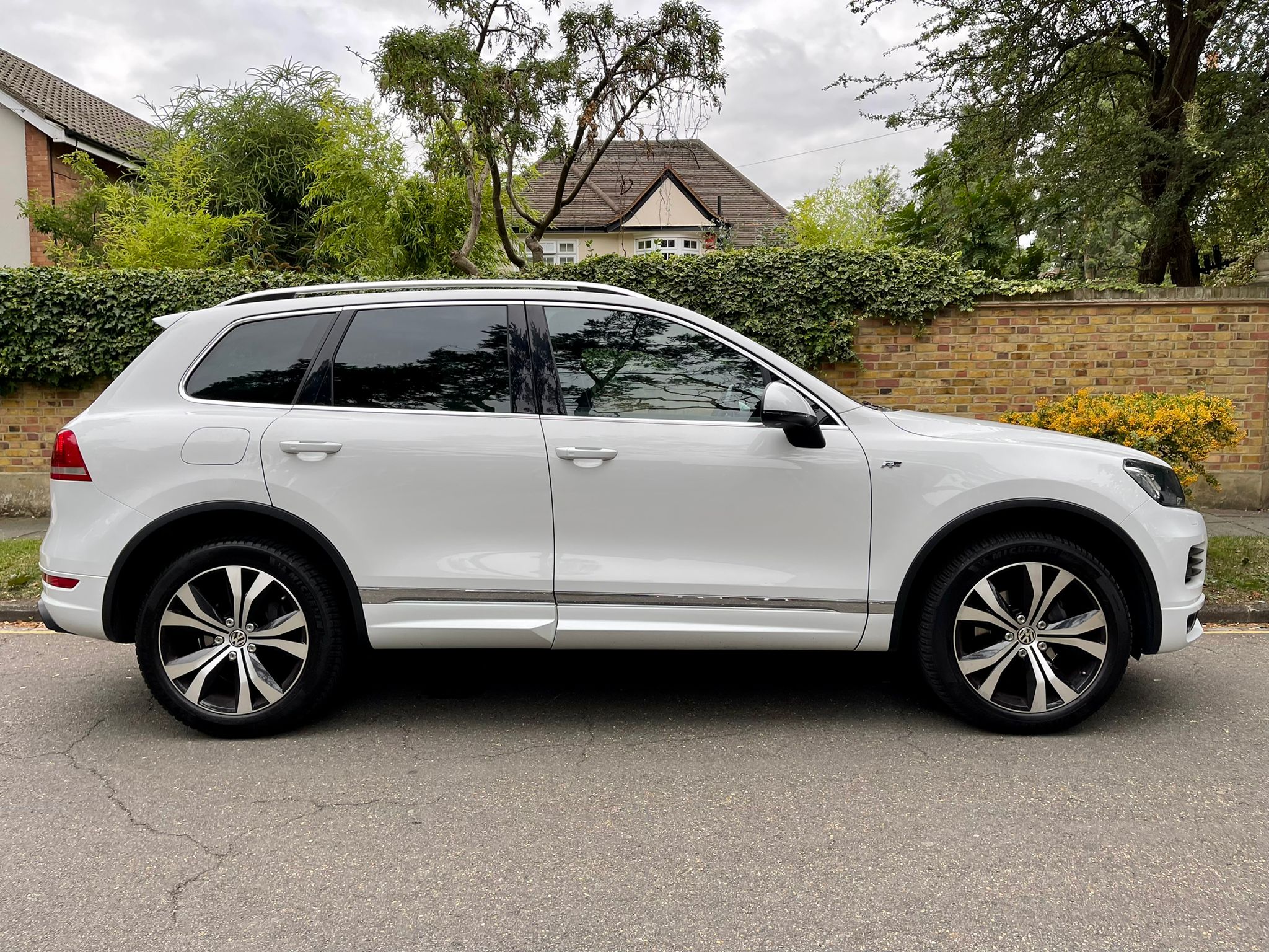 2014 VW Touareg  image 4