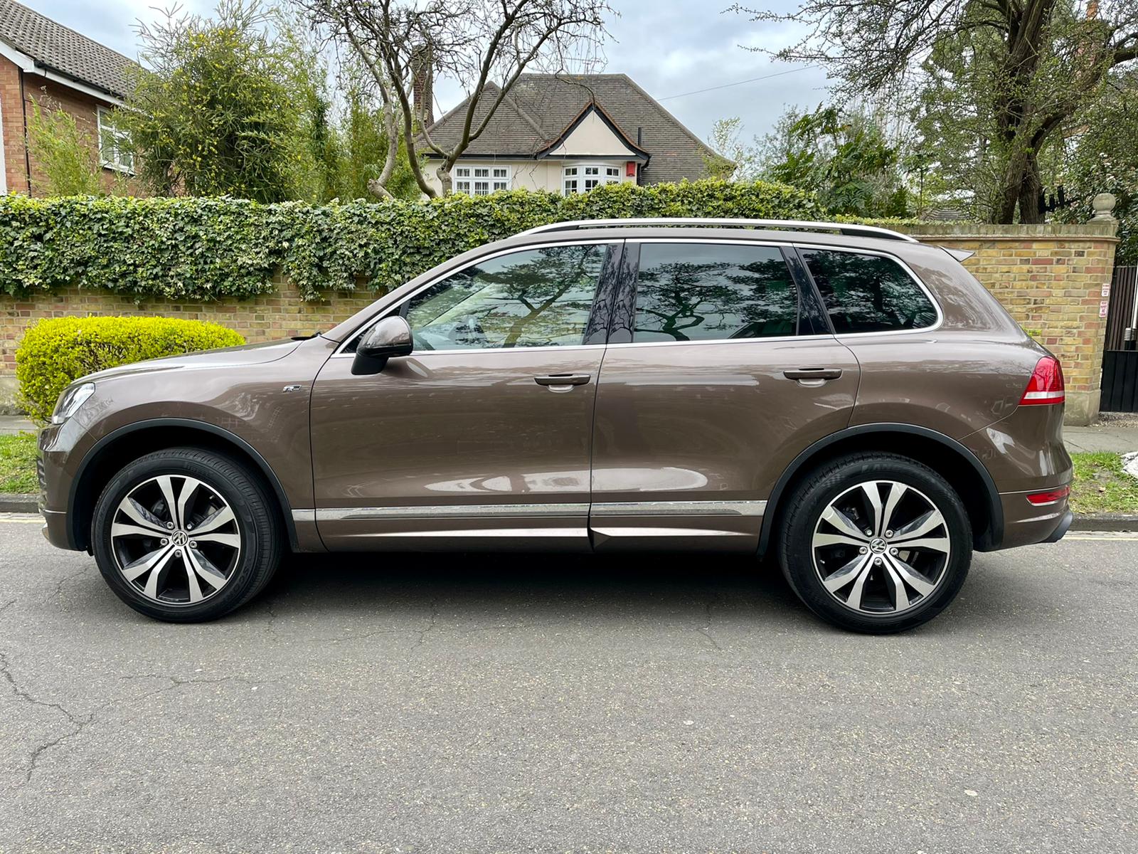 2014 VW Touareg  image 8