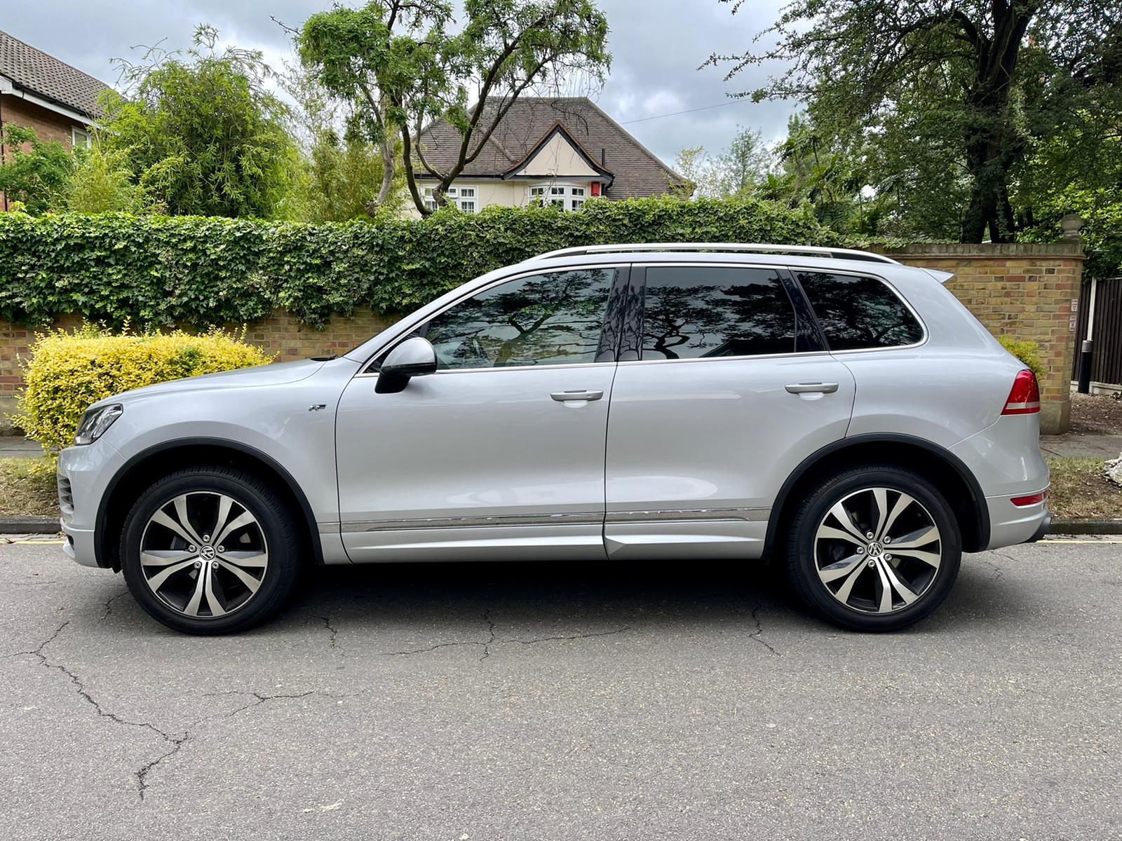2014 VW Touareg image 3