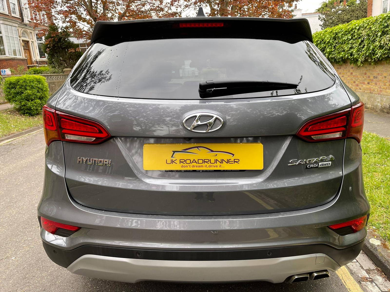 2016 Hyundai Santa Fe image 9