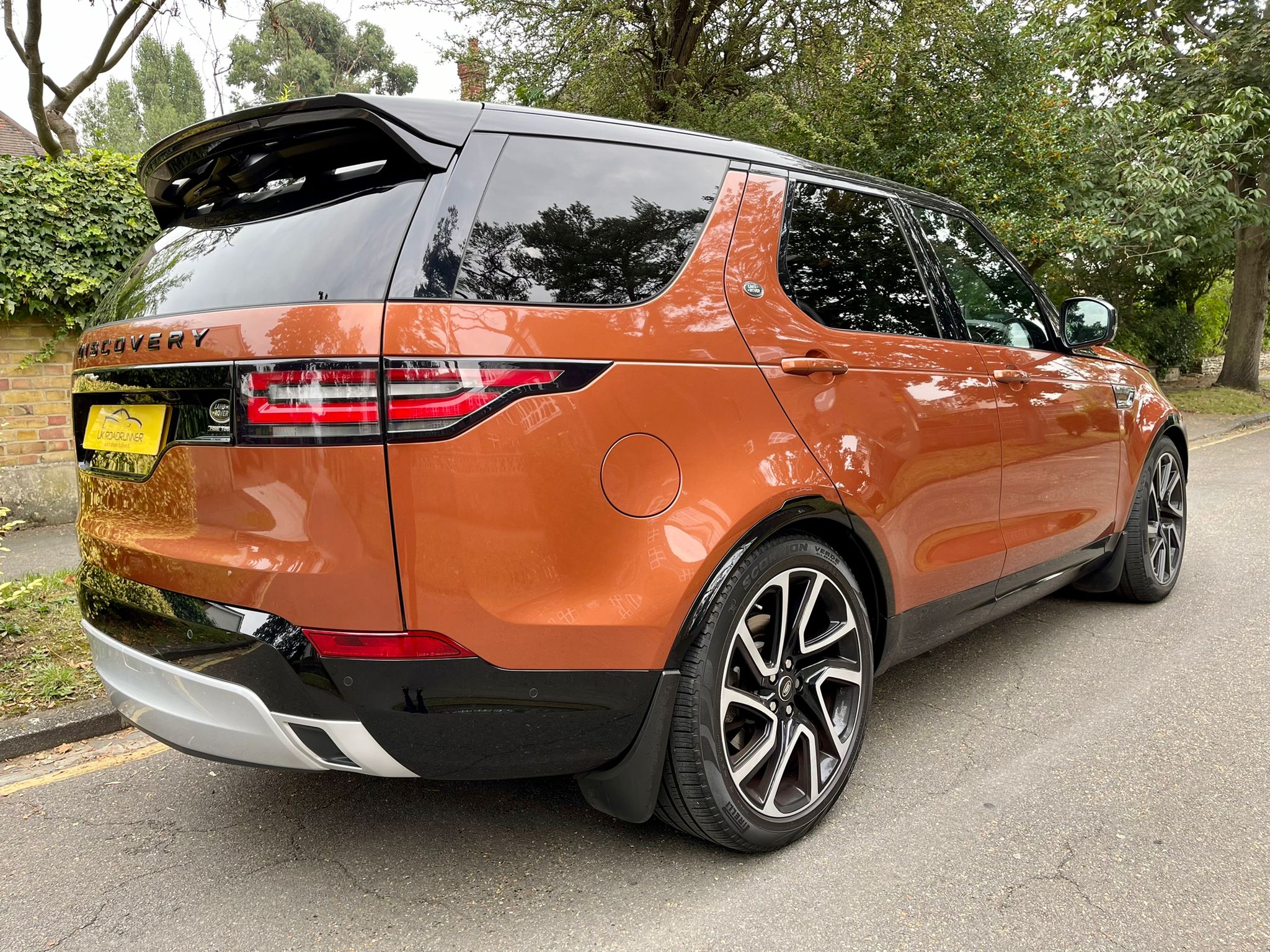 2017 Land Rover Discovery  image 10