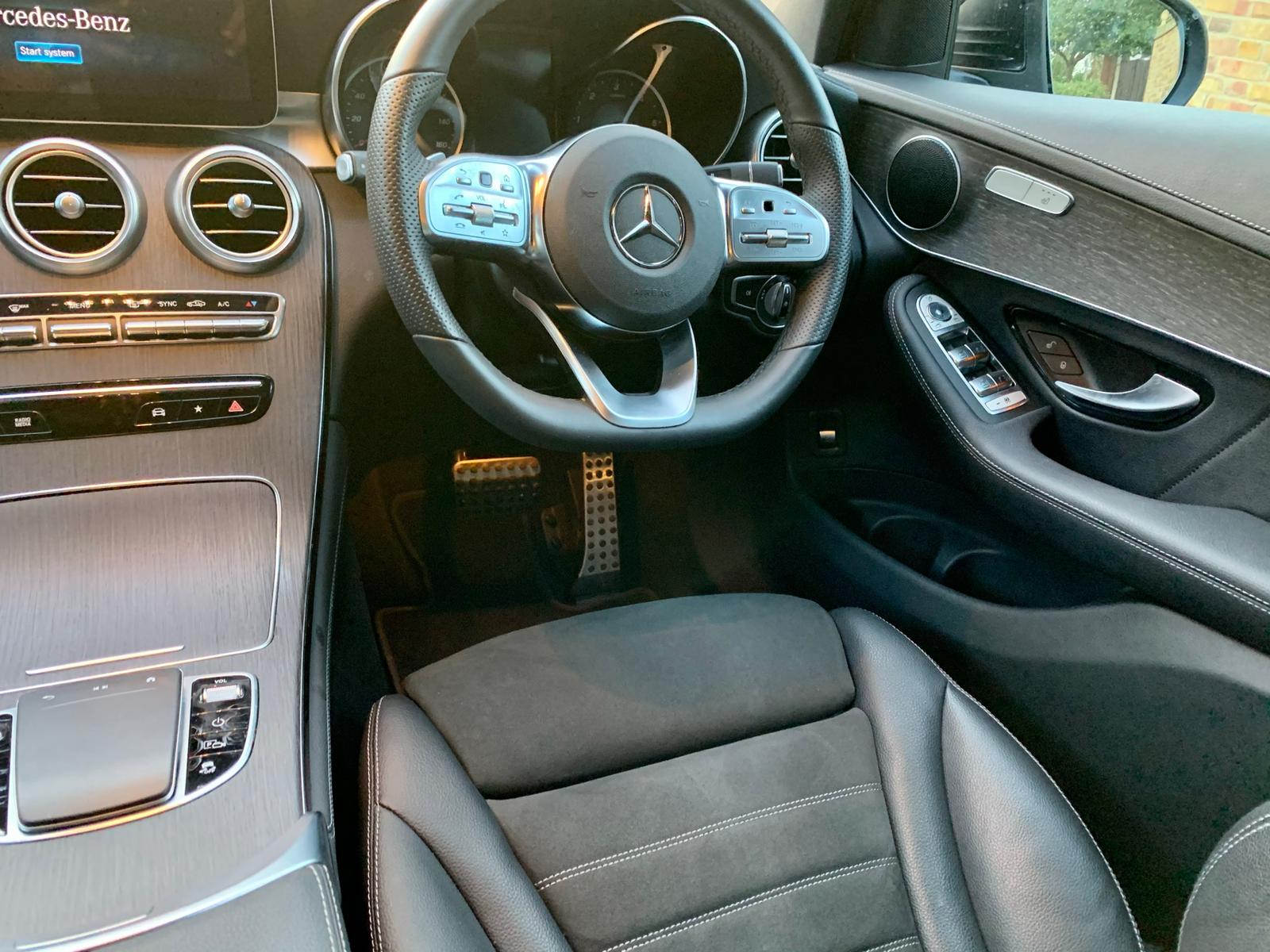 2019 Mercedes Benz GLC220 image 4