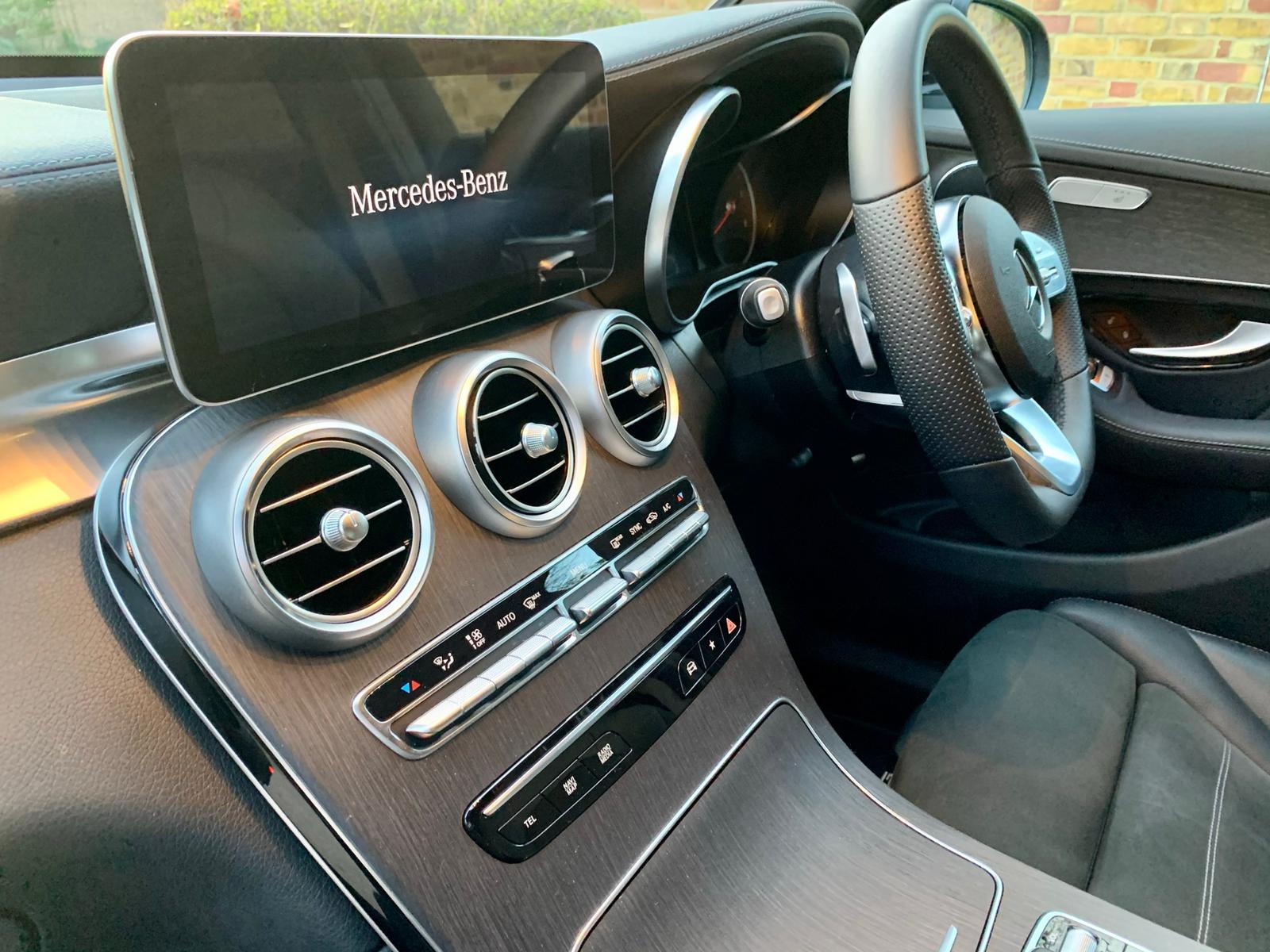 2019 Mercedes Benz GLC220 image 6