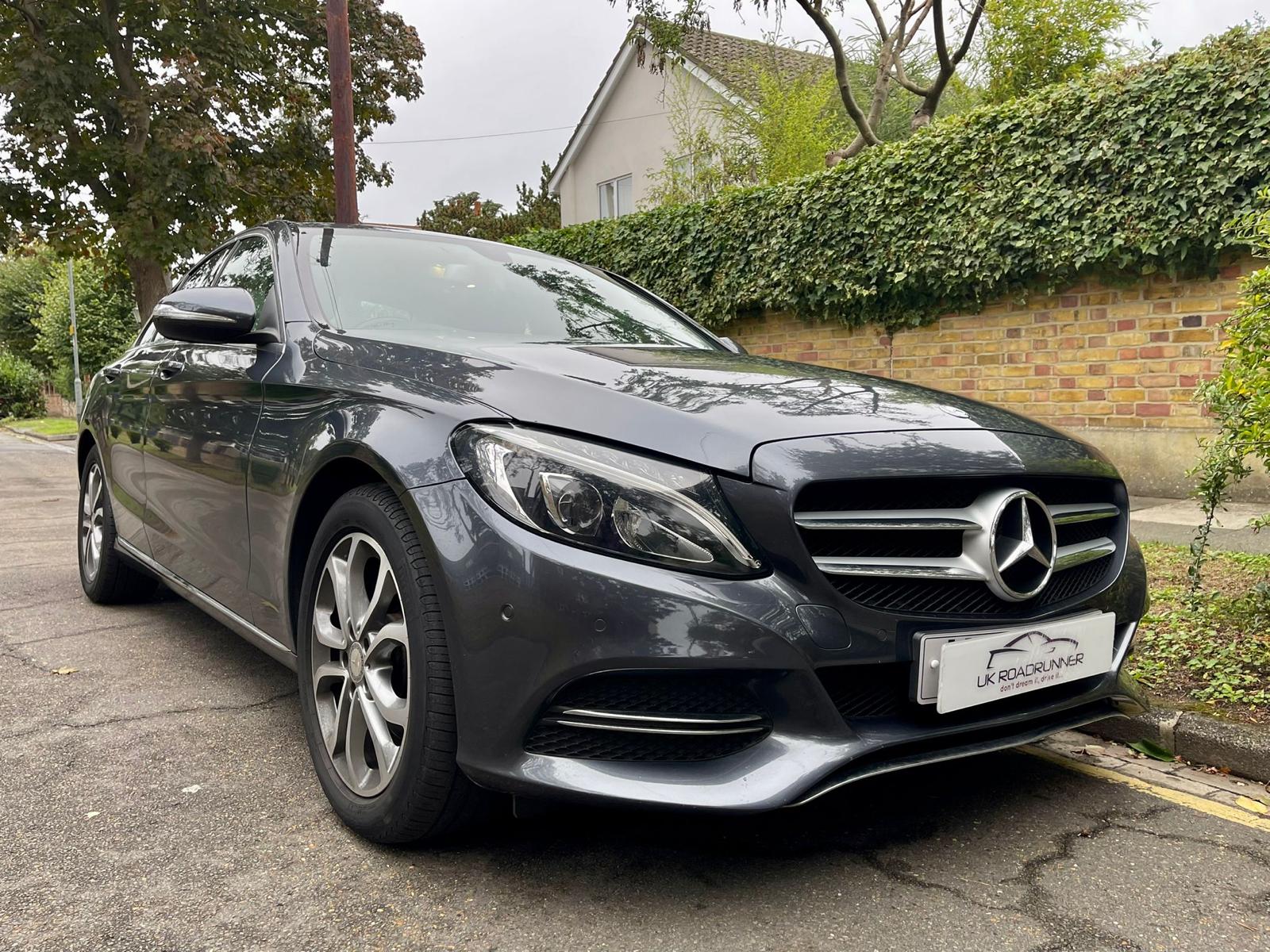 2015 Mercedes Benz C200 image 1